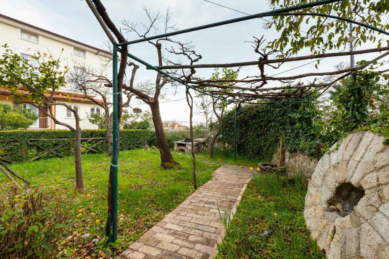 Spacious Apartment In Ceraso With Mountain View Zewnętrze zdjęcie